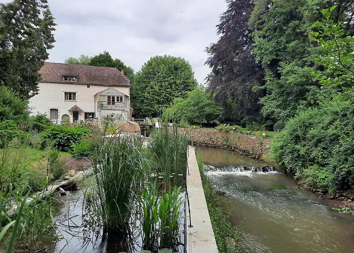 Charme Au Fil De L'Eau